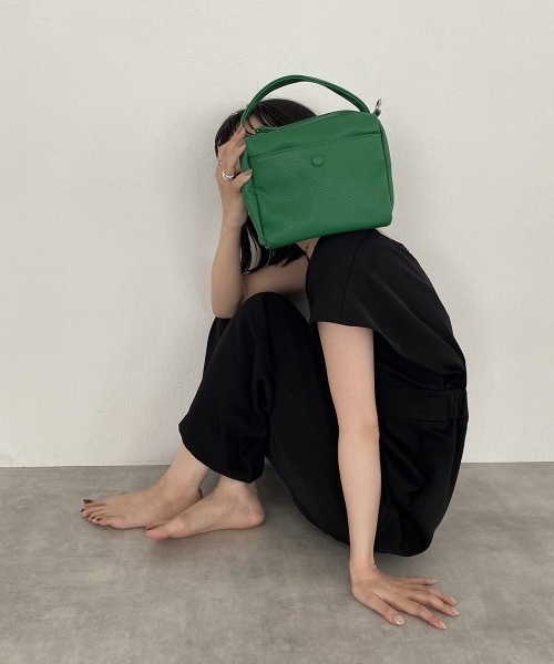 lawgy(ラウジー)の「minimum box 2way bag(ハンドバッグ・レディース・ブラック/オフホワイト/グリーン・FREE)」の6枚目の写真