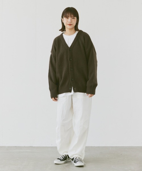 flaner（フラネ）の「Loose mohair like cardigan/ルーズモヘアライクカーディガン（カーディガン/ボレロ・レディース・オフホワイト/ダークブラウン/イエロー・MEDIUM/LARGE）」の8枚目の写真