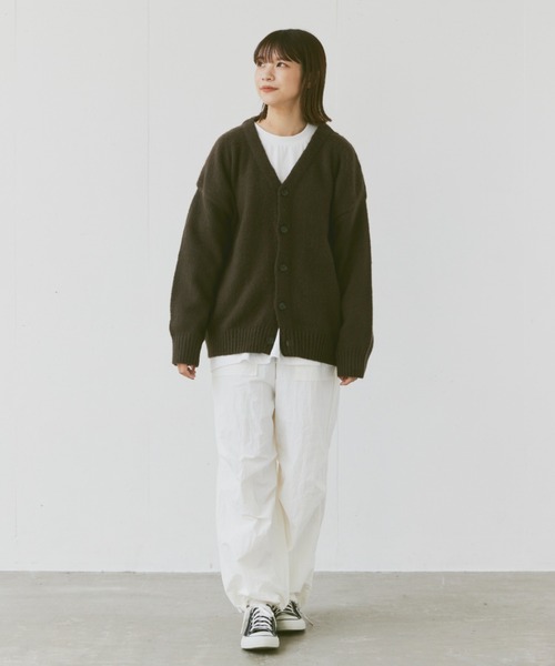 flaner（フラネ）の「Loose mohair like cardigan/ルーズモヘアライクカーディガン（カーディガン/ボレロ・レディース・オフホワイト/ダークブラウン/イエロー・MEDIUM/LARGE）」の9枚目の写真