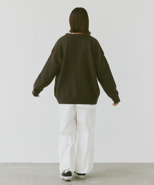 flaner（フラネ）の「Loose mohair like cardigan/ルーズモヘアライクカーディガン（カーディガン/ボレロ・レディース・オフホワイト/ダークブラウン/イエロー・MEDIUM/LARGE）」の12枚目の写真