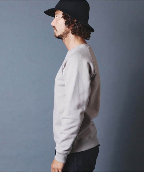 Magine（マージン）の「BACK BRASHED URAKE RAGLAN C/N L/S:裏毛裏起毛 ラグランクルーネック ロングスリーブ 22AW（スウェット・メンズ・ホワイト/ブラック/グレー/グレイッシュベージュ・44/46/48）」の16枚目の写真