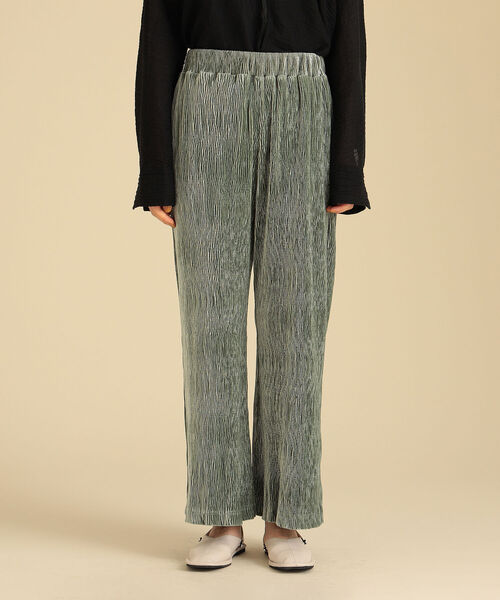 Ray BEAMS（レイビームス）の「Ray BEAMS / コーデュロイ風 ベロア パンツ（その他パンツ・レディース・ベージュ/グリーン・0/1）」の4枚目の写真