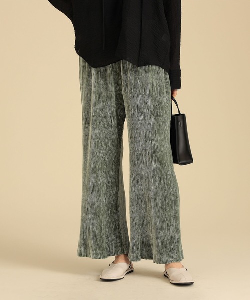 Ray BEAMS（レイビームス）の「Ray BEAMS / コーデュロイ風 ベロア パンツ（その他パンツ・レディース・ベージュ/グリーン・0/1）」の11枚目の写真