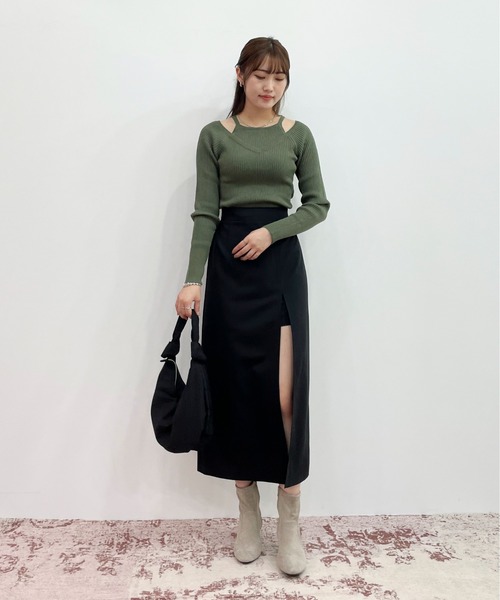 EPIMI E'PIMMY(エピミエピミー)の「キャミレイヤードライクニットプルオーバー(ニット/セーター・レディース・ブラック/オリーブ/アイボリー・MEDIUM)」の14枚目の写真