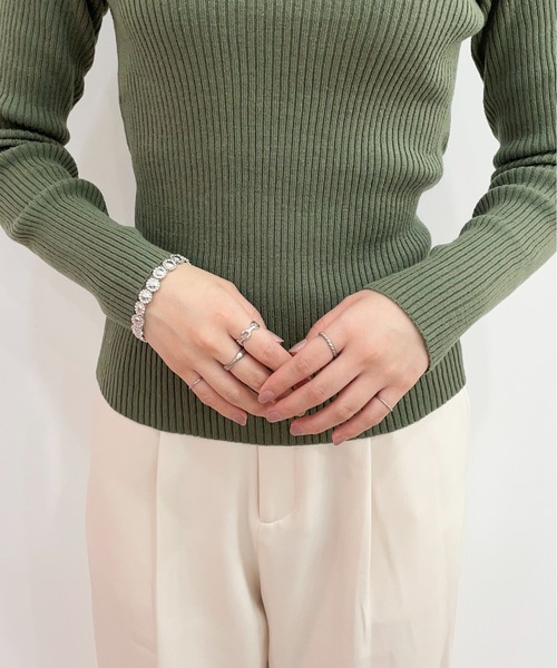 EPIMI E'PIMMY(エピミエピミー)の「キャミレイヤードライクニットプルオーバー(ニット/セーター・レディース・ブラック/オリーブ/アイボリー・MEDIUM)」の20枚目の写真