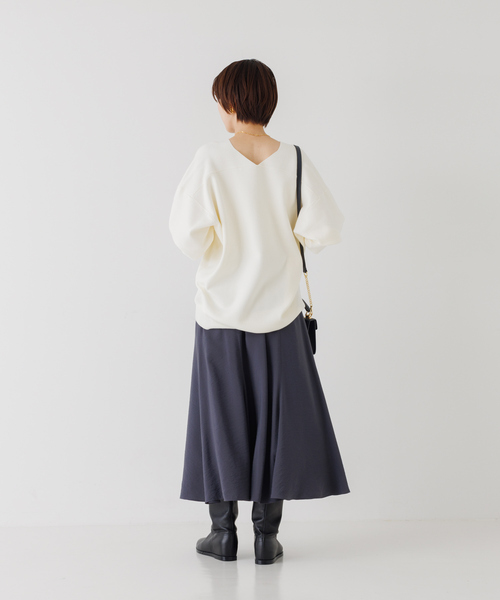 Rouge vif Anna(ルージュヴィフアンナ)の「スムースニットプルオーバー(ニット/セーター・レディース・ブラック/アイボリー/モカ・フリー)」の11枚目の写真