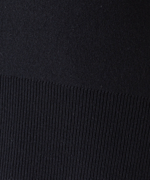 Rouge vif Anna(ルージュヴィフアンナ)の「スムースニットプルオーバー(ニット/セーター・レディース・ブラック/アイボリー/モカ・フリー)」の22枚目の写真