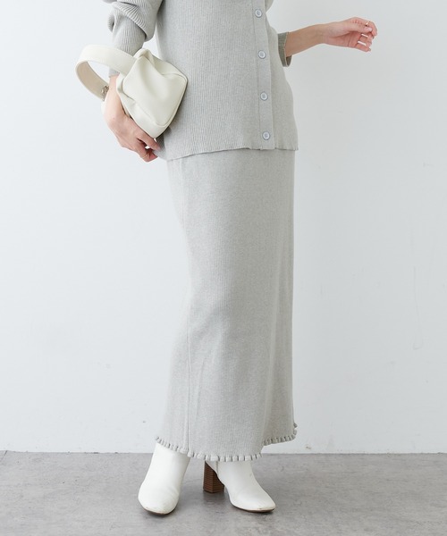 PUAL CE CIN（ピュアルセシン）の「リブニットスカート（スカート・レディース・ブラック/オフホワイト/グレイッシュベージュ・FREE）」の3枚目の写真