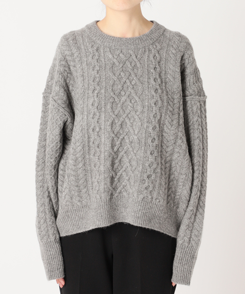 Spick & Span（スピックアンドスパン）の「ハミルトンケーブルプルオーバー（ニット/セーター・レディース・グレー/アイボリー・FREE）」の6枚目の写真
