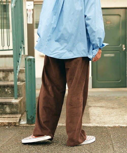 SPOC STORE（スポックストア）の「【SPOC STORE】タックワイドストレートコーデュロイパンツ（チノパンツ・メンズ・ブラック/ブラウン・M/L）」の18枚目の写真