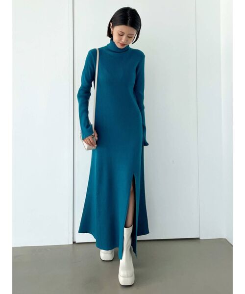 EMODA（エモダ）の「ハイネックスリットニットロングワンピース