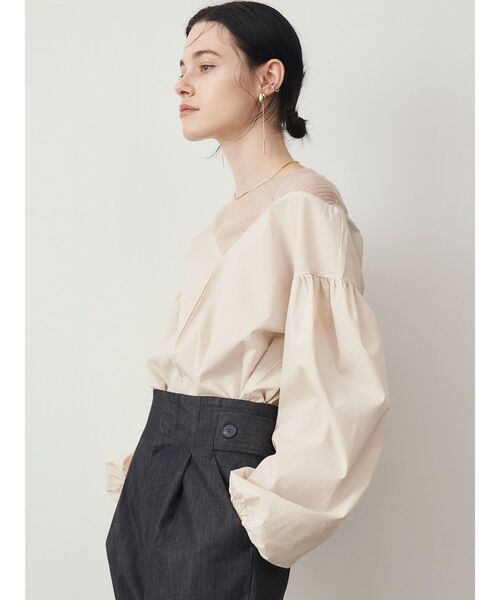 エレンディーク　トップス　オフホワイト ELENDEEK（エレンディーク）の「オフネックカットソー（Tシャツ