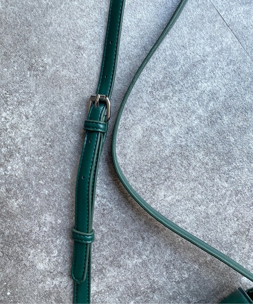 CPCM（シーピーシーエム）の「フェイクレザー編みショルダーバッグ（ショルダーバッグ・メンズ・グリーン/ブラック・FREE）」の15枚目の写真