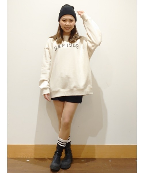 GAP（ギャップ）の「ヴィンテージソフト GAP1969ロゴ ボーイフレンド スウェット・トレーナー（スウェット・レディース・ブラック/ベージュ・XXS/L/S/XS/M/XL）」の11枚目の写真