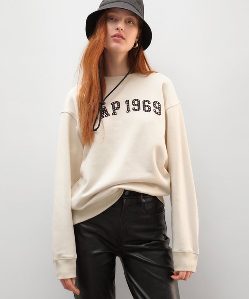 GAP（ギャップ）の「ヴィンテージソフト GAP1969ロゴ ボーイフレンド スウェット・トレーナー（スウェット・レディース・ブラック/ベージュ・XXS/L/S/XS/M/XL）」の19枚目の写真