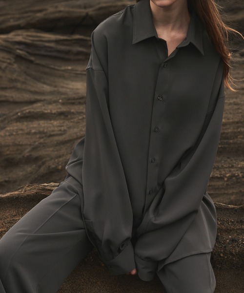 CIASENSE(シアセンス)の「Loose silhouette Regular collar shirt /setup/ ルーズシルエットレギュラーカラートロミシャツ/セットアップ可(シャツ/ブラウス・メンズ・ブラック/チャコールグレー/ライトグレー・M/L)」の10枚目の写真