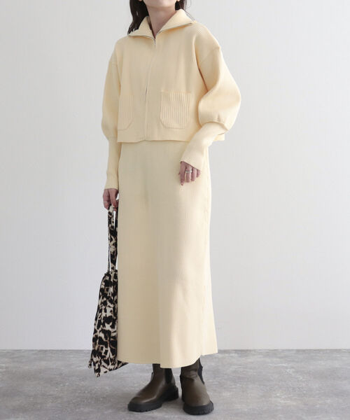 fredy emue（フレディエミュ）の「【SETアイテム】レイヤードニットキャミワンピース<br>（ワンピース・レディース・グレイッシュブルー/アイボリー/ブラック・38）」の5枚目の写真