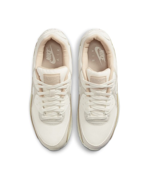 NIKE(ナイキ)の「ナイキ エア マックス 90 ウィメンズシューズ / Nike Air Max 90 Women's Shoes<22-29cm 展開>(スニーカー・レディース・クリーム・22.5/23.5/24.5/26.5/26/24/25/25.5/23/27/28.5/28/29/27.5/22)」の4枚目の写真