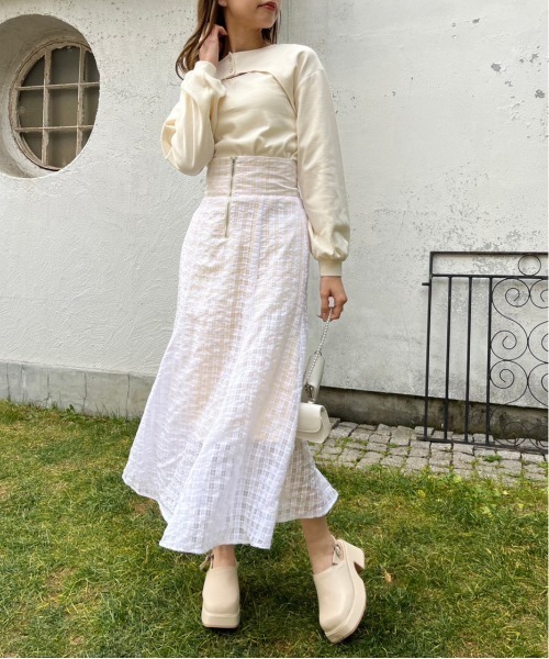 OLIVE des OLIVE（オリーブデオリーブ）の「フロントZIPフレア