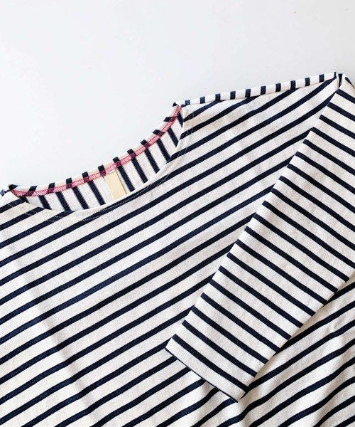 Q（キュー）の「ボーダースリットロンT（Tシャツ/カットソー・レディース・ネイビー系/グリーン系その他・MEDIUM）」の8枚目の写真