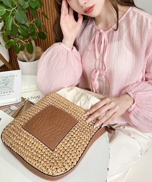 moment+(モーメントプラス)の「フェイクレザーロゴペーパー moment+(モーメントプラス)の「フェイクレザーロゴペーパー