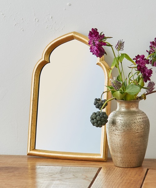 BIRTHDAY BAR（バースデイバー）の「ゴールド フレームミラー（ミラー・レディース・ゴールド・フリー）」の5枚目の写真