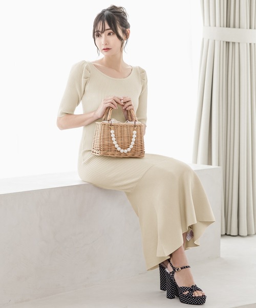 Julia Boutique(ジュリアブティック)の「ロング丈パワショルマーメイドニットワンピース/23025(ワンピース・レディース・ブラック/ピンク/アイボリー・LONG)」の5枚目の写真