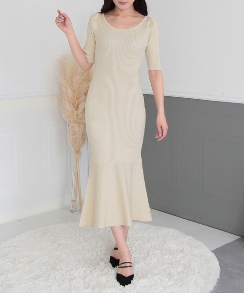 Julia Boutique(ジュリアブティック)の「ロング丈パワショルマーメイドニットワンピース/23025(ワンピース・レディース・ブラック/ピンク/アイボリー・LONG)」の6枚目の写真