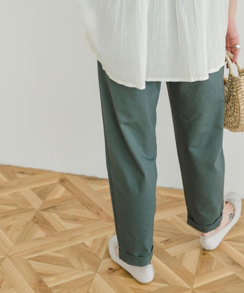 ITEMS URBANRESEARCH（アイテムズ アーバンリサーチ）の「リネン混イージーパンツ（その他パンツ・レディース・モカ/グリーン/グレー系その他/ブラック・SMALL/MEDIUM）」の14枚目の写真