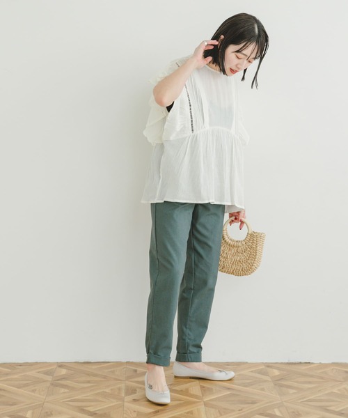 ITEMS URBANRESEARCH（アイテムズ アーバンリサーチ）の「リネン混イージーパンツ（その他パンツ・レディース・モカ/グリーン/グレー系その他/ブラック・SMALL/MEDIUM）」の17枚目の写真