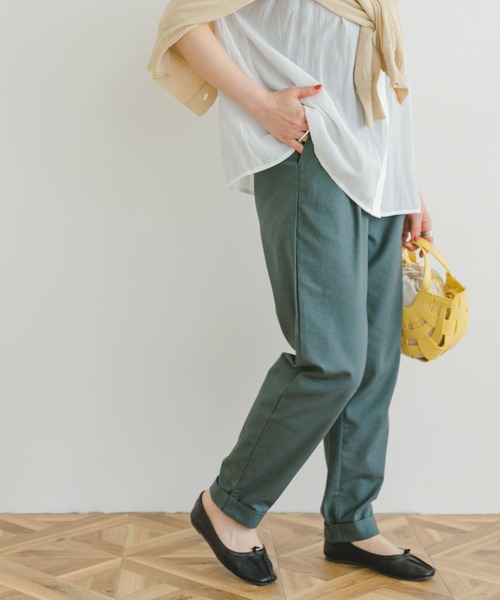 ITEMS URBANRESEARCH（アイテムズ アーバンリサーチ）の「リネン混イージーパンツ（その他パンツ・レディース・モカ/グリーン/グレー系その他/ブラック・SMALL/MEDIUM）」の21枚目の写真