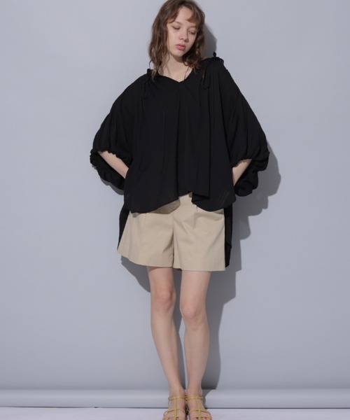お値下げCADUNEカデュネ チュニックブラウス CADUNE（カデュネ）の「バルーンチュニックブラウス（シャツ