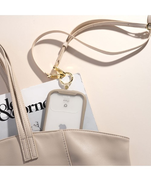 iFace(アイフェイス)の「iFace Hang and ストラップホルダー(スマホグッズ・レディース・クリア/ブラック/ゴールド・FREE)」の16枚目の写真