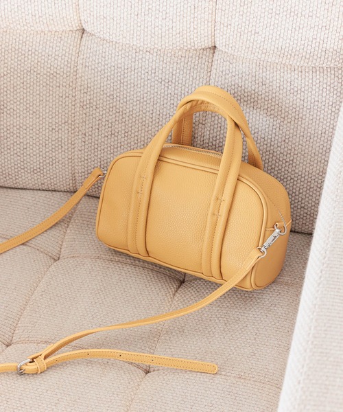 mysty woman(ミスティウーマン)の「ラウンドミニボストンBAG 962927(ボストンバッグ・レディース・マスタード/ブラック/アイボリー・FREE)」の1枚目の写真