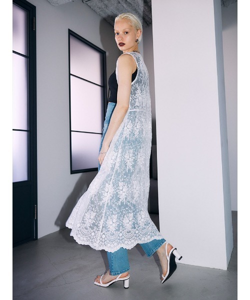 ENVYM（アンビー）の「LACEロングガウン（カーディガン/ボレロ・レディース・ホワイト/ブラック・FREE）」の17枚目の写真