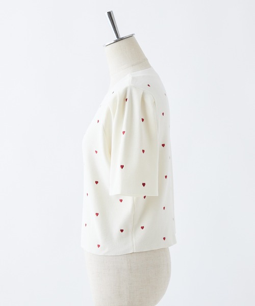 one after another NICE CLAUP（ワンアフターアナザーナイスクラップ）の「ハート刺繍パフスリーブニット（ニット/セーター・レディース・ブラック/アイボリー/杢グレー・FREE）」の21枚目の写真