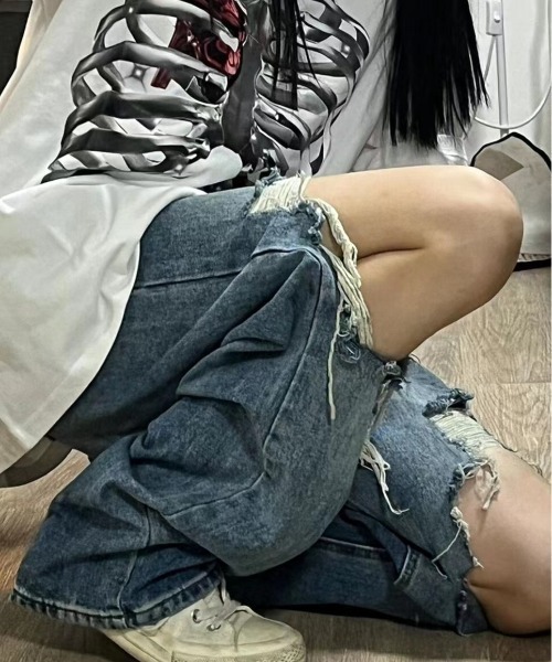 MGV（エムジーヴィー）の「ストリートダメージルーズデニム（デニムパンツ・レディース・ブルー・MEDIUM/LARGE/X-LARGE）」の4枚目の写真