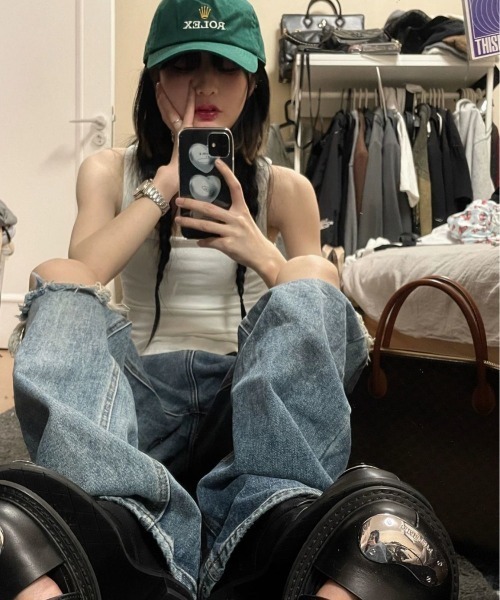 MGV（エムジーヴィー）の「ストリートダメージルーズデニム（デニムパンツ・レディース・ブルー・MEDIUM/LARGE/X-LARGE）」の8枚目の写真