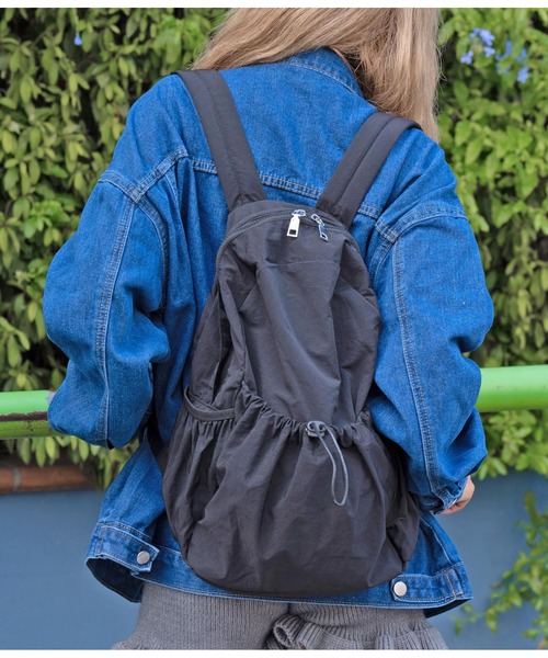 anap mimpi（アナップミンピ）の「ポケットシャーリングデザインリュック（バックパック/リュック・レディース・ブラック/ベージュ・FREE）」の2枚目の写真