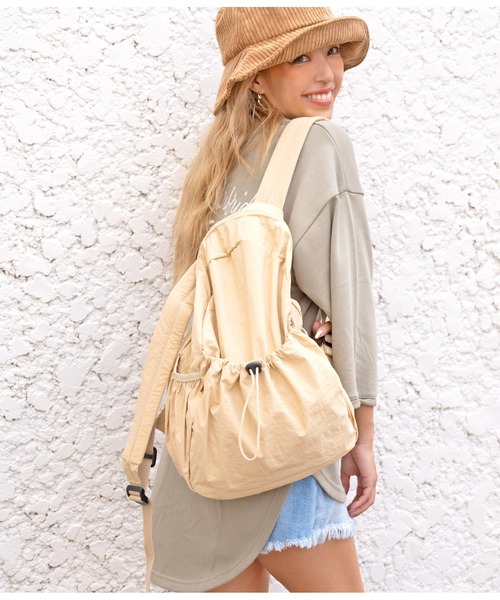 anap mimpi（アナップミンピ）の「ポケットシャーリングデザインリュック（バックパック/リュック・レディース・ブラック/ベージュ・FREE）」の14枚目の写真