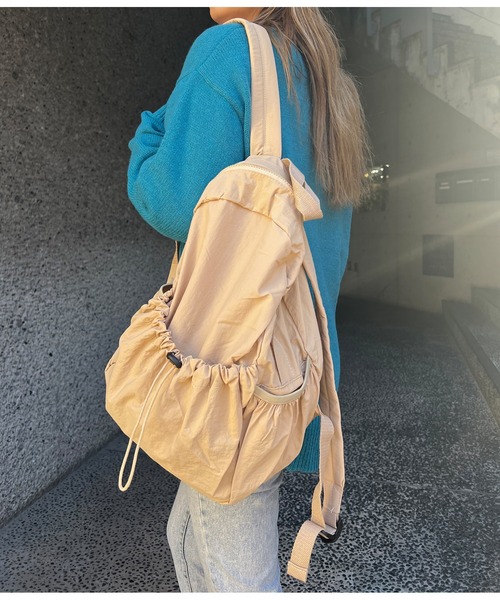 anap mimpi（アナップミンピ）の「ポケットシャーリングデザインリュック（バックパック/リュック・レディース・ブラック/ベージュ・FREE）」の7枚目の写真