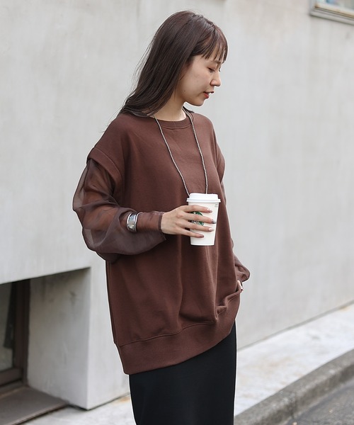 COLONY 2139（コロニートゥーワンスリーナイン）の「袖シアードッキング裏毛プルオーバー（Tシャツ/カットソー・レディース・グレー/ブラウン/オフホワイト/ブラック・FREE）」の5枚目の写真