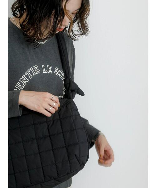 Samansa Mos2 blue（サマンサモスモスブルー）の「キルティングショルダーバッグ（ハンドバッグ・レディース・ブラック/カーキ/キナリ・F）」の6枚目の写真