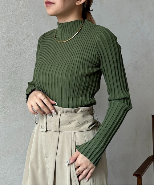 Thevon（ゼボン）の「袖スリット裏リブハイネックニット（ニット/セーター・レディース・ピンク/ブラック/グリーン/アイボリー/ベージュ・FREE）」の5枚目の写真