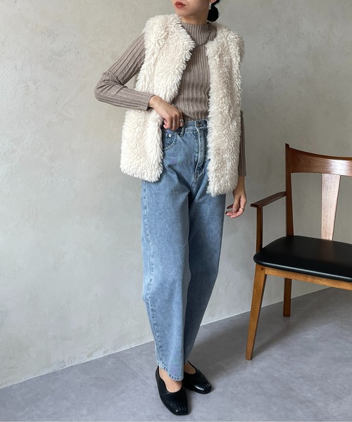 Thevon（ゼボン）の「袖スリット裏リブハイネックニット（ニット/セーター・レディース・ピンク/ブラック/グリーン/アイボリー/ベージュ・FREE）」の22枚目の写真