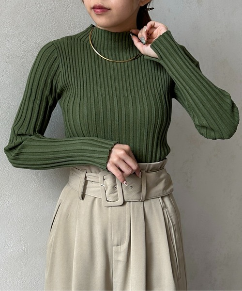 Thevon（ゼボン）の「袖スリット裏リブハイネックニット（ニット/セーター・レディース・ピンク/ブラック/グリーン/アイボリー/ベージュ・FREE）」の19枚目の写真