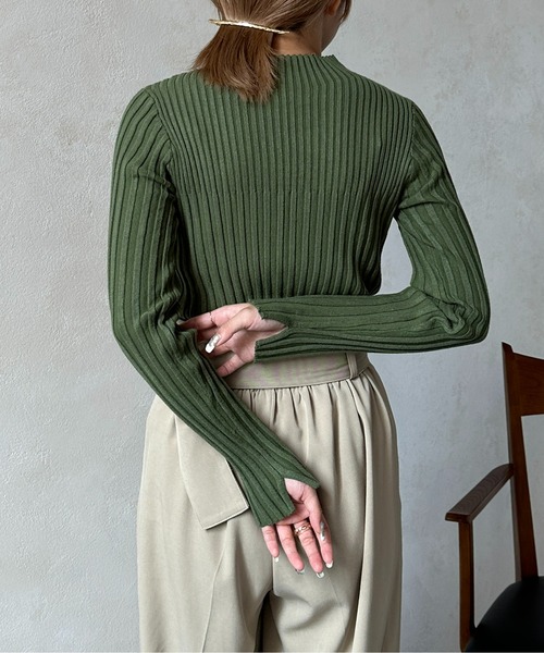 Thevon（ゼボン）の「袖スリット裏リブハイネックニット（ニット/セーター・レディース・ピンク/ブラック/グリーン/アイボリー/ベージュ・FREE）」の17枚目の写真