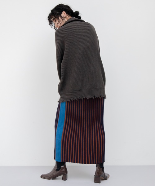 VACANCY（ヴァカンシー）の「プレーティング配色リブニットスカート（スカート・レディース・ブラック/ブラウン・FREE）」の11枚目の写真