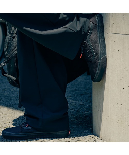 BRIEFING(ブリーフィング)の「【ブリーフィング×VANS】OLD SKOOL(スニーカー・メンズ・ブラック・27cm/28cm/23cm/28.5cm/26.5cm/25cm/26cm/27.5cm/25.5cm/24.5cm/29cm/24cm/23.5cm/22.5cm)」の3枚目の写真