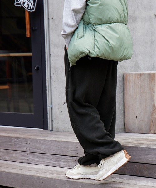 BARK MANHATTAN（バークマンハッタン）の「オーバーサイズイージーリブフリースパンツ（スウェットパンツ・メンズ・チャコール/ブラック/アイボリー/ネイビー/モカ/カーキ/グレー・XL/L/S/M）」の21枚目の写真